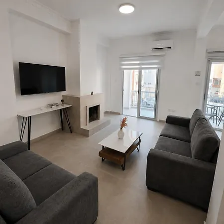 Maestro Ermou House לרנקה