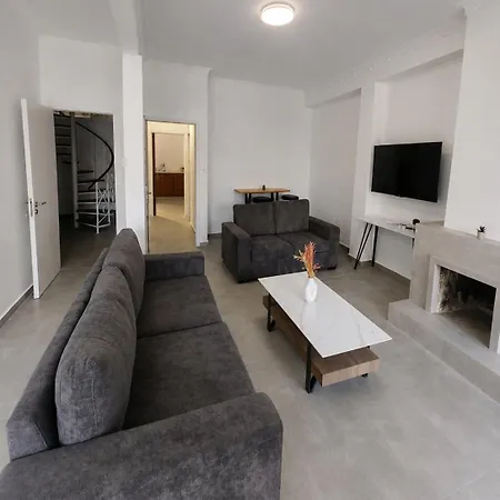 Case de vacanță Maestro Ermou House *
