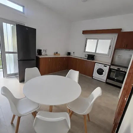 Maestro Ermou House *
