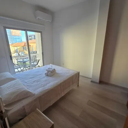 Maestro Ermou House * לרנקה