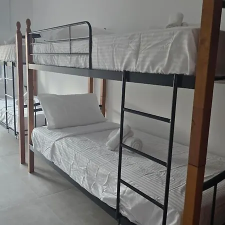 בית נופש Maestro Ermou House לרנקה