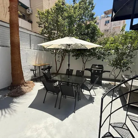Maestro Ermou House