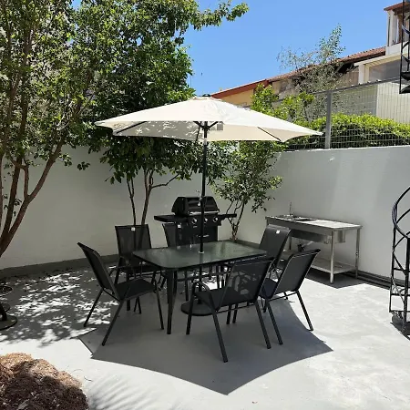 Maestro Ermou House לרנקה